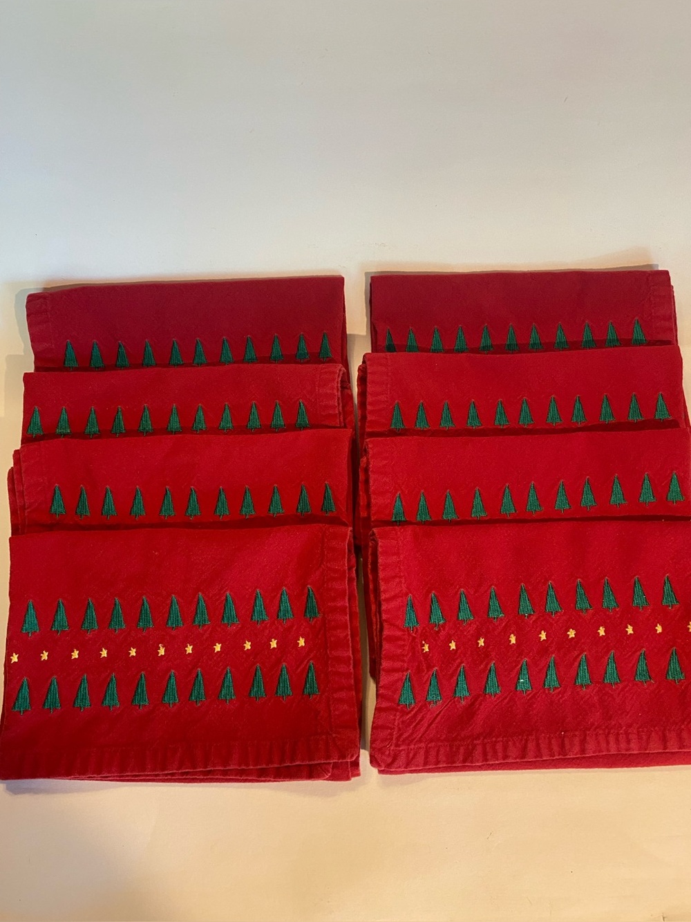 tag Chicago Christmas Tree Napkins Set of 8 Red Embroidered Cotton Holiday 18x18